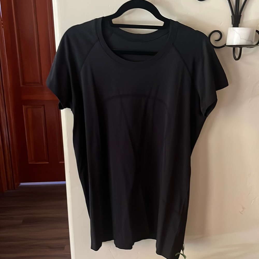 Lululemon scuba tee tshirt size 14